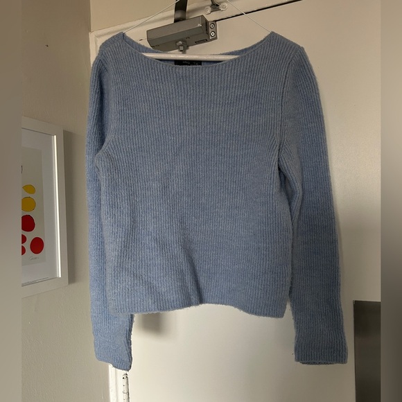 Mango Sweater - Picture 1 of 1